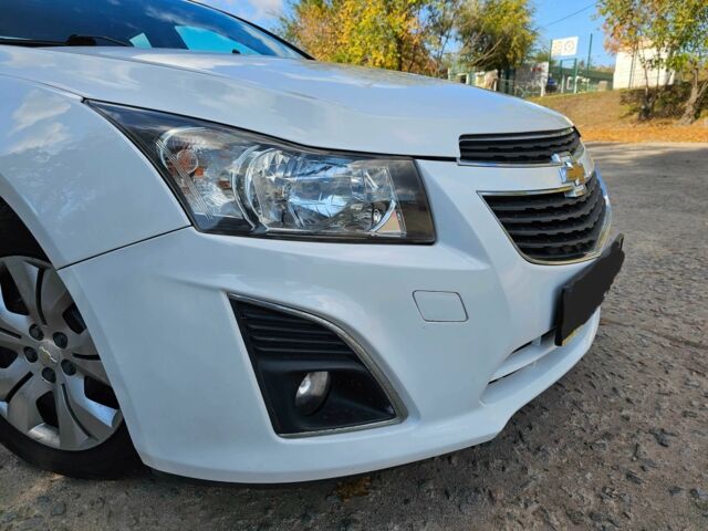 Белый Шевроле Круз, объемом двигателя 1.8 л и пробегом 237 тыс. км за 7250 $, фото 15 на Automoto.ua