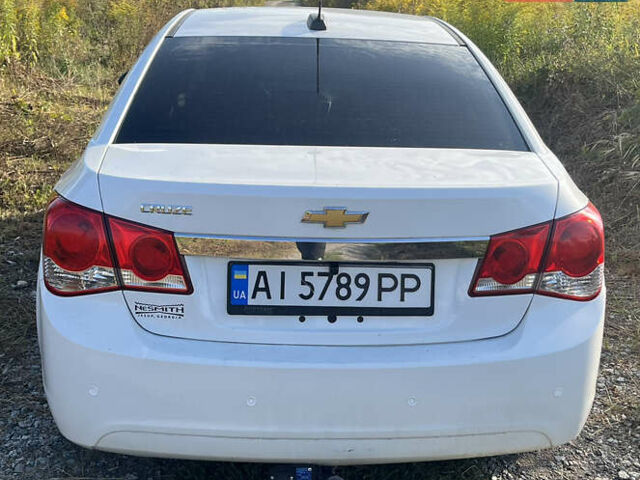 Белый Шевроле Круз, объемом двигателя 1.8 л и пробегом 267 тыс. км за 6790 $, фото 15 на Automoto.ua