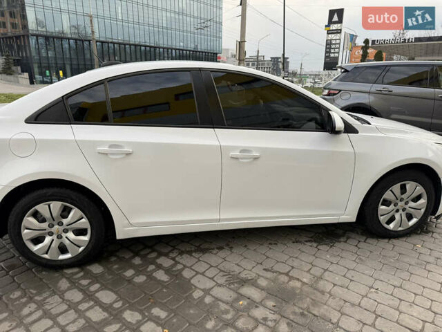 Белый Шевроле Круз, объемом двигателя 1.8 л и пробегом 195 тыс. км за 7499 $, фото 1 на Automoto.ua