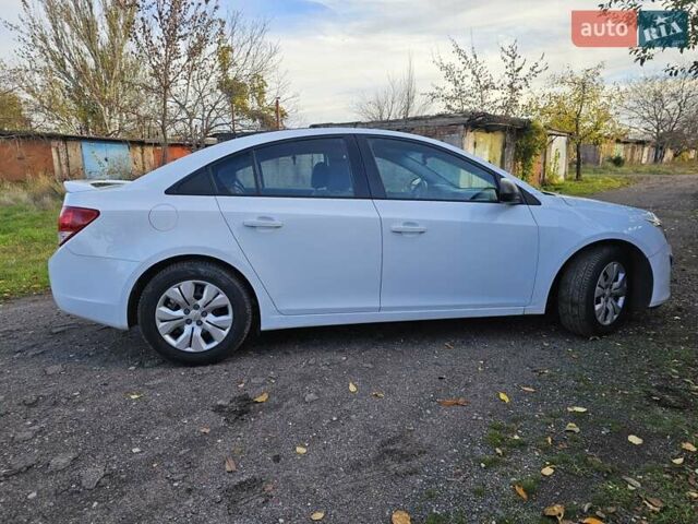 Белый Шевроле Круз, объемом двигателя 1.8 л и пробегом 237 тыс. км за 7400 $, фото 30 на Automoto.ua