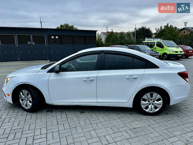 Белый Шевроле Круз, объемом двигателя 1.8 л и пробегом 160 тыс. км за 8800 $, фото 4 на Automoto.ua