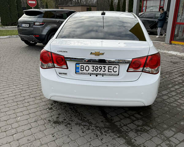 Белый Шевроле Круз, объемом двигателя 1.8 л и пробегом 195 тыс. км за 7499 $, фото 4 на Automoto.ua