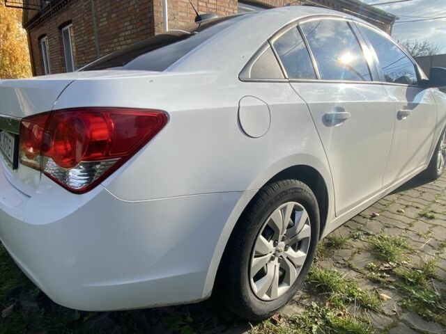 Білий Шевроле Круз, об'ємом двигуна 1.8 л та пробігом 175 тис. км за 7200 $, фото 3 на Automoto.ua