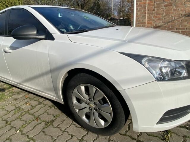 Білий Шевроле Круз, об'ємом двигуна 1.8 л та пробігом 175 тис. км за 7200 $, фото 1 на Automoto.ua