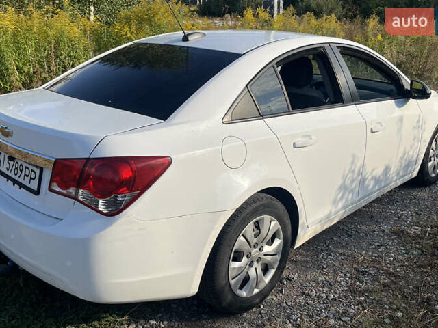 Белый Шевроле Круз, объемом двигателя 1.8 л и пробегом 267 тыс. км за 6790 $, фото 11 на Automoto.ua