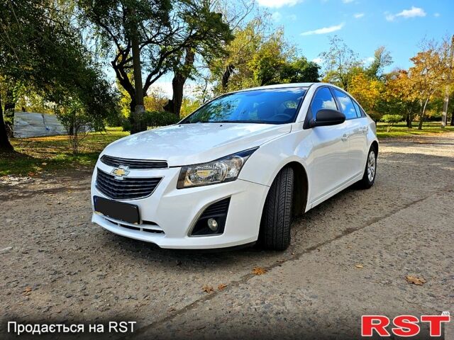 Белый Шевроле Круз, объемом двигателя 1.8 л и пробегом 237 тыс. км за 7000 $, фото 9 на Automoto.ua