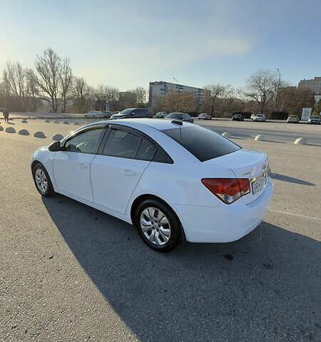 Белый Шевроле Круз, объемом двигателя 1.8 л и пробегом 164 тыс. км за 8300 $, фото 2 на Automoto.ua