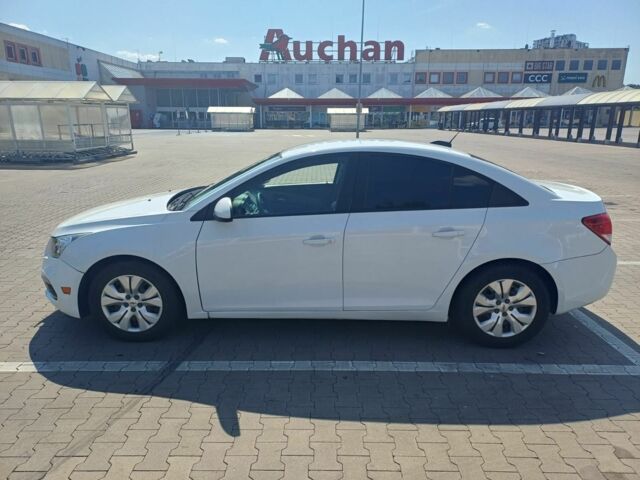 Белый Шевроле Круз, объемом двигателя 1.8 л и пробегом 110 тыс. км за 6000 $, фото 4 на Automoto.ua