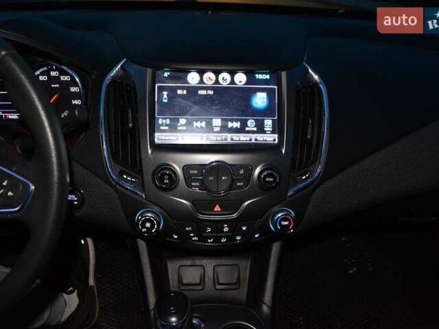 Белый Шевроле Круз, объемом двигателя 1.4 л и пробегом 85 тыс. км за 8500 $, фото 11 на Automoto.ua