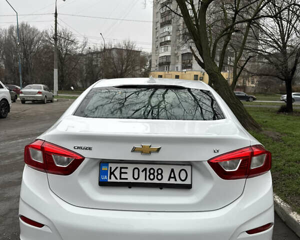 Белый Шевроле Круз, объемом двигателя 1.4 л и пробегом 123 тыс. км за 11000 $, фото 1 на Automoto.ua