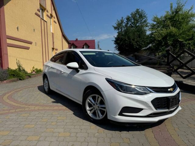 Белый Шевроле Круз, объемом двигателя 1.4 л и пробегом 196 тыс. км за 8500 $, фото 1 на Automoto.ua