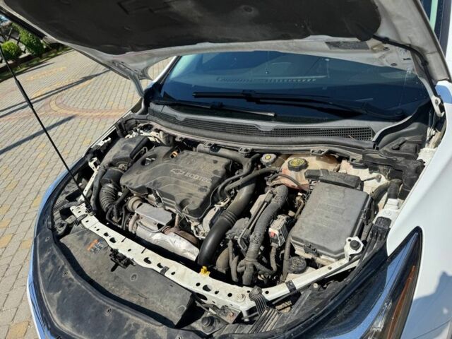 Белый Шевроле Круз, объемом двигателя 1.4 л и пробегом 196 тыс. км за 8500 $, фото 16 на Automoto.ua