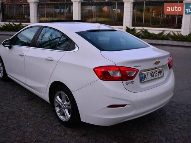 Белый Шевроле Круз, объемом двигателя 1.4 л и пробегом 85 тыс. км за 8500 $, фото 5 на Automoto.ua