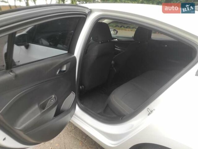 Белый Шевроле Круз, объемом двигателя 1.4 л и пробегом 88 тыс. км за 10500 $, фото 2 на Automoto.ua