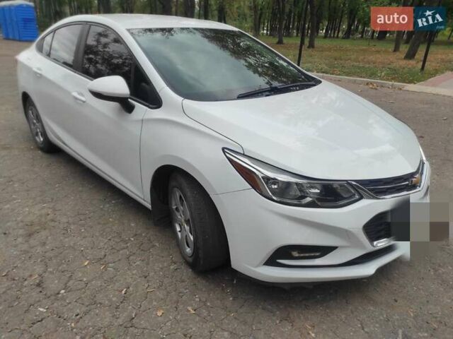 Белый Шевроле Круз, объемом двигателя 1.4 л и пробегом 88 тыс. км за 10500 $, фото 12 на Automoto.ua