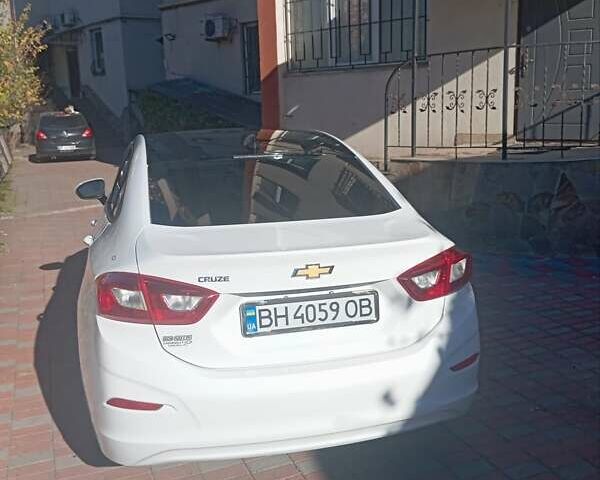 Білий Шевроле Круз, об'ємом двигуна 1.4 л та пробігом 60 тис. км за 9500 $, фото 7 на Automoto.ua