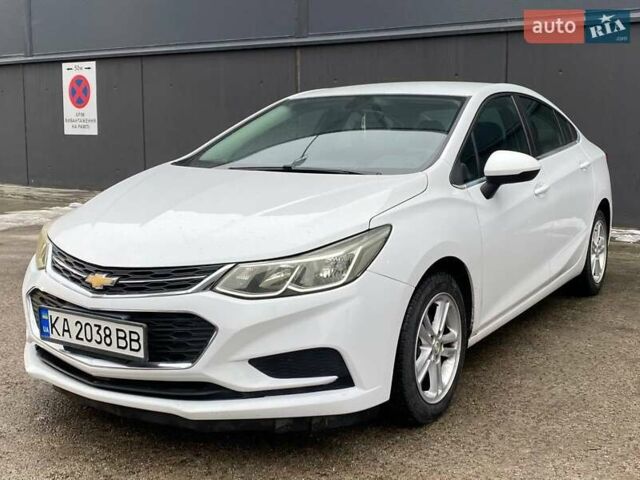 Белый Шевроле Круз, объемом двигателя 1.4 л и пробегом 113 тыс. км за 8999 $, фото 8 на Automoto.ua