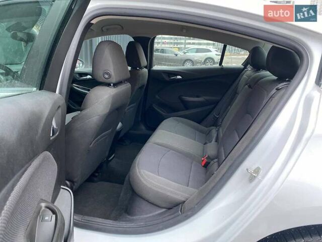 Белый Шевроле Круз, объемом двигателя 1.4 л и пробегом 113 тыс. км за 8999 $, фото 19 на Automoto.ua