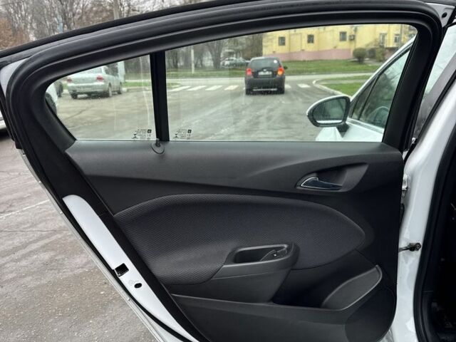 Белый Шевроле Круз, объемом двигателя 1.4 л и пробегом 123 тыс. км за 11000 $, фото 7 на Automoto.ua