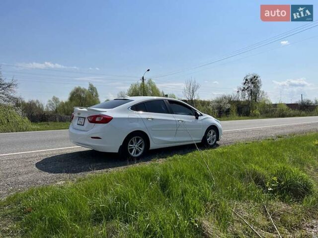 Белый Шевроле Круз, объемом двигателя 1.4 л и пробегом 101 тыс. км за 13200 $, фото 7 на Automoto.ua