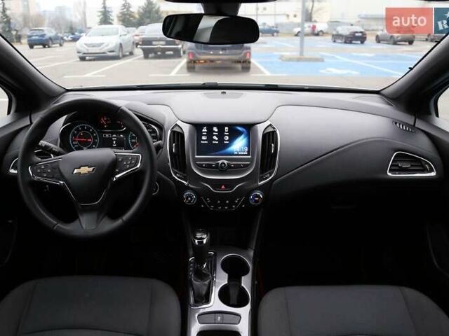 Білий Шевроле Круз, об'ємом двигуна 1.4 л та пробігом 79 тис. км за 12000 $, фото 11 на Automoto.ua