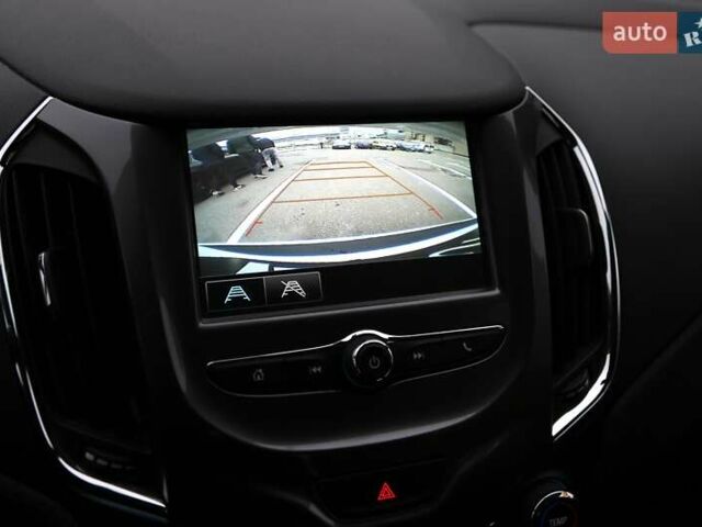 Білий Шевроле Круз, об'ємом двигуна 1.4 л та пробігом 79 тис. км за 12000 $, фото 16 на Automoto.ua