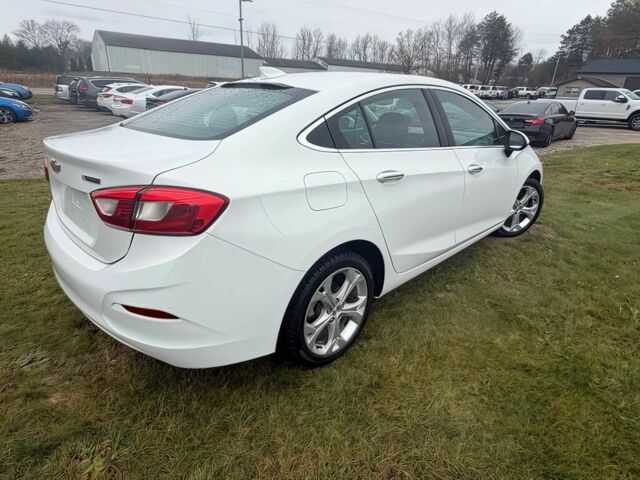 Белый Шевроле Круз, объемом двигателя 1.4 л и пробегом 49 тыс. км за 5250 $, фото 3 на Automoto.ua