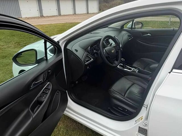 Белый Шевроле Круз, объемом двигателя 1.4 л и пробегом 49 тыс. км за 5250 $, фото 7 на Automoto.ua