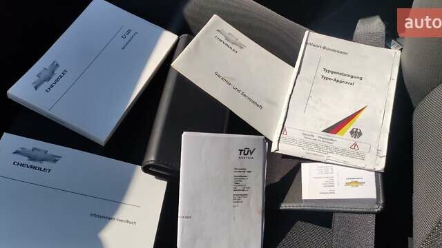 Белый Шевроле Круз, объемом двигателя 1.69 л и пробегом 202 тыс. км за 8300 $, фото 4 на Automoto.ua