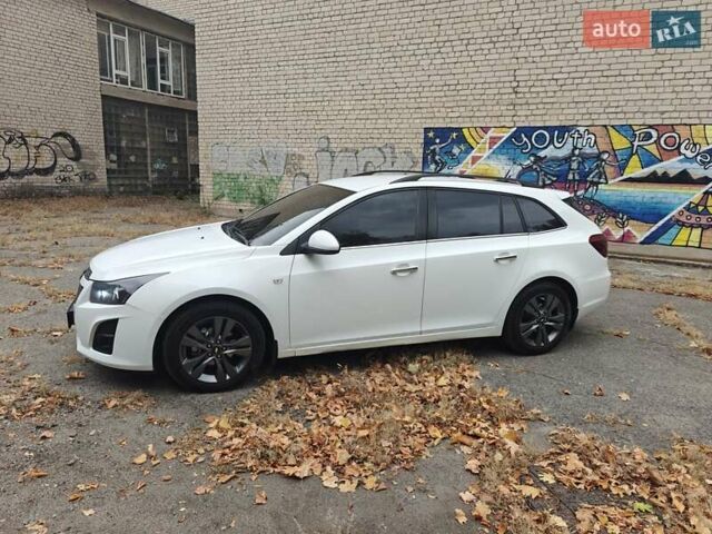 Белый Шевроле Круз, объемом двигателя 1.8 л и пробегом 195 тыс. км за 7800 $, фото 13 на Automoto.ua
