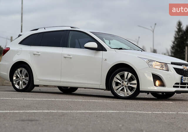 Белый Шевроле Круз, объемом двигателя 1.8 л и пробегом 252 тыс. км за 7500 $, фото 23 на Automoto.ua