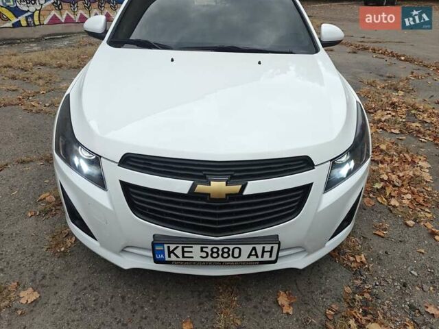 Белый Шевроле Круз, объемом двигателя 1.8 л и пробегом 196 тыс. км за 7499 $, фото 20 на Automoto.ua