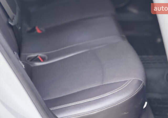 Белый Шевроле Круз, объемом двигателя 1.8 л и пробегом 252 тыс. км за 7500 $, фото 36 на Automoto.ua