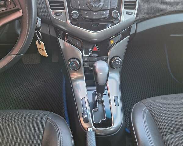 Білий Шевроле Круз, об'ємом двигуна 1.8 л та пробігом 35 тис. км за 10500 $, фото 54 на Automoto.ua