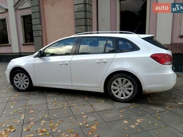 Білий Шевроле Круз, об'ємом двигуна 1.4 л та пробігом 115 тис. км за 7400 $, фото 1 на Automoto.ua