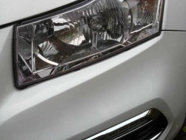 Шевроле Круз 2016 в Черкассах на Automoto.ua Белый Шевроле Круз, объемом двигателя 1.4 л и пробегом 114 тыс. км за 7400 $, фото 13 на Automoto.ua