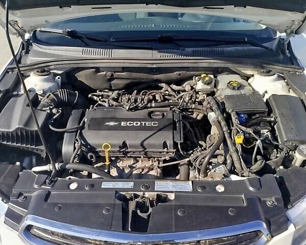 Белый Шевроле Круз, объемом двигателя 1.6 л и пробегом 236 тыс. км за 8200 $, фото 10 на Automoto.ua