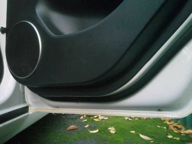 Белый Шевроле Круз, объемом двигателя 1.4 л и пробегом 115 тыс. км за 7400 $, фото 20 на Automoto.ua