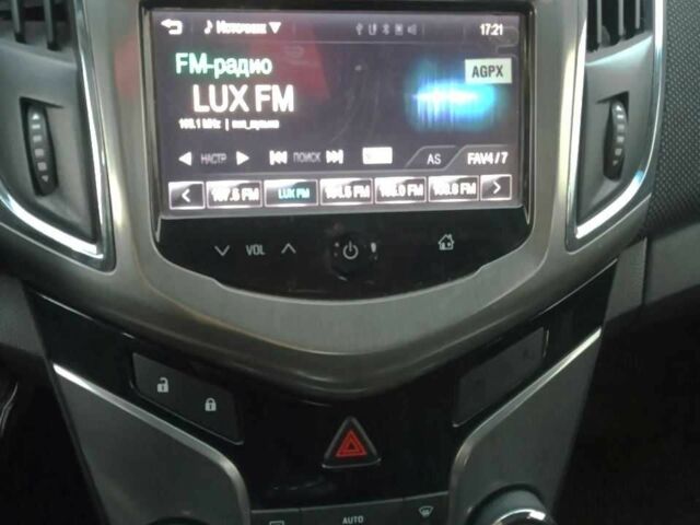 Шевроле Круз 2016 в Черкассах на Automoto.ua Белый Шевроле Круз, объемом двигателя 1.4 л и пробегом 114 тыс. км за 7400 $, фото 3 на Automoto.ua