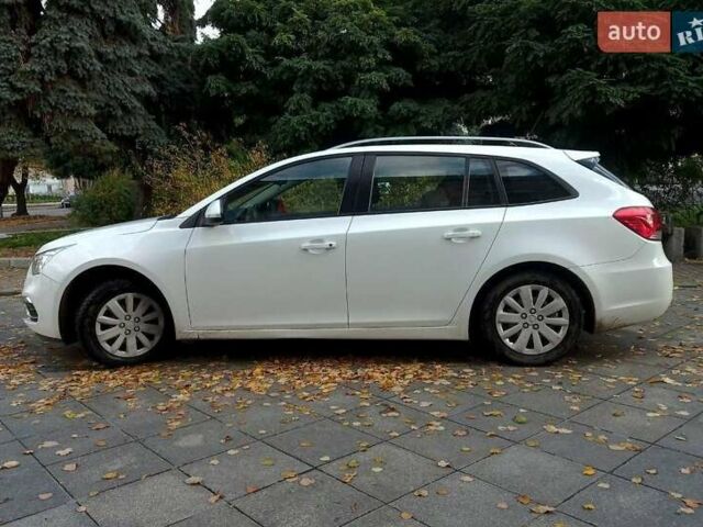 Білий Шевроле Круз, об'ємом двигуна 1.4 л та пробігом 115 тис. км за 7400 $, фото 18 на Automoto.ua