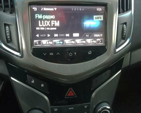 Білий Шевроле Круз, об'ємом двигуна 1.4 л та пробігом 115 тис. км за 7400 $, фото 7 на Automoto.ua