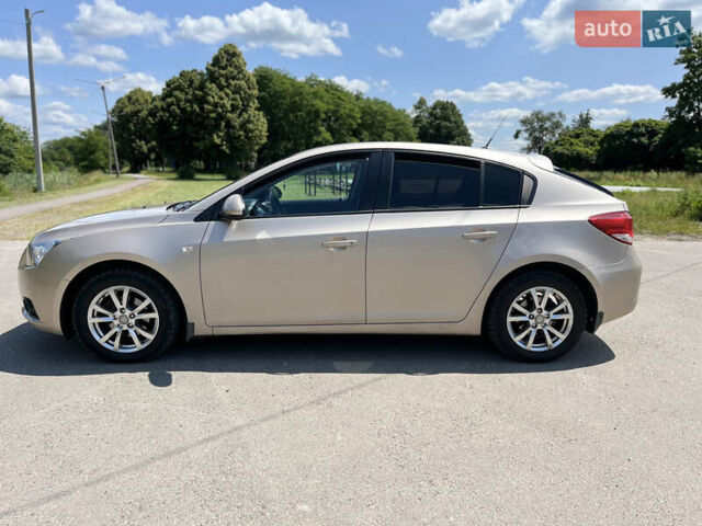 Бежевый Шевроле Круз, объемом двигателя 1.6 л и пробегом 167 тыс. км за 7000 $, фото 7 на Automoto.ua
