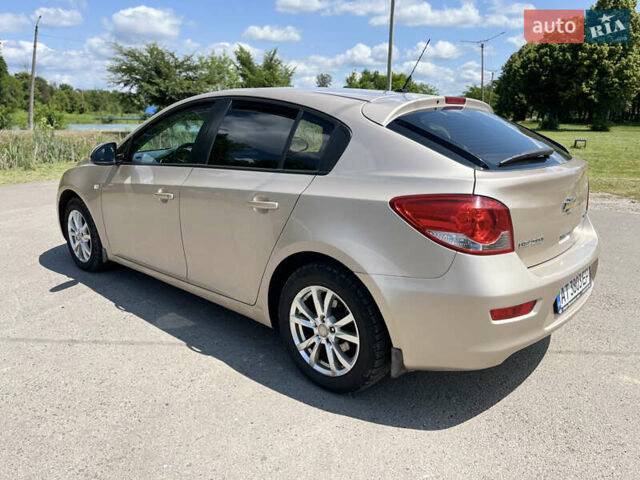 Бежевый Шевроле Круз, объемом двигателя 1.6 л и пробегом 167 тыс. км за 7000 $, фото 6 на Automoto.ua