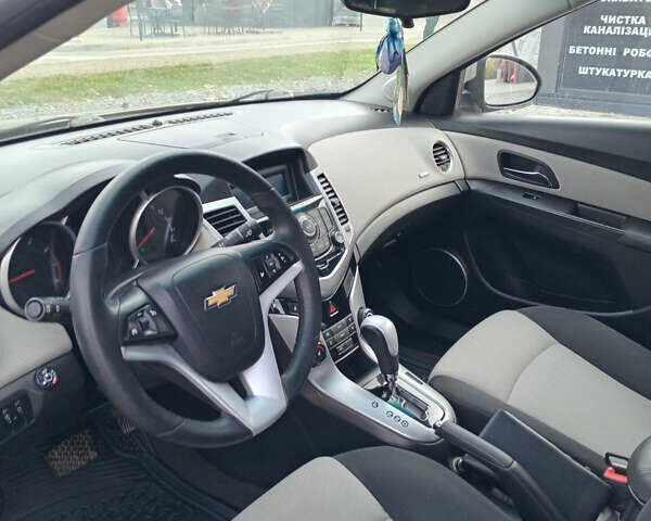 Бежевий Шевроле Круз, об'ємом двигуна 1.8 л та пробігом 133 тис. км за 6800 $, фото 6 на Automoto.ua
