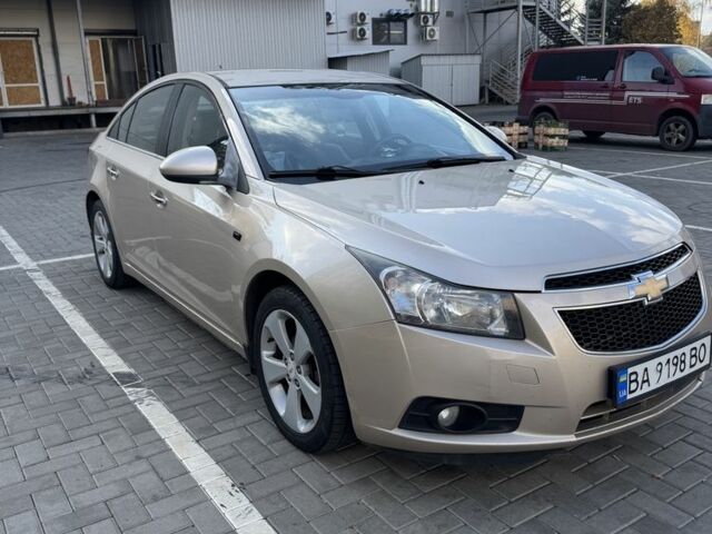 Бежевий Шевроле Круз, об'ємом двигуна 1.8 л та пробігом 286 тис. км за 7100 $, фото 1 на Automoto.ua