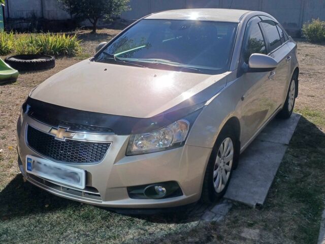 Бежевый Шевроле Круз, объемом двигателя 1.8 л и пробегом 176 тыс. км за 6700 $, фото 1 на Automoto.ua