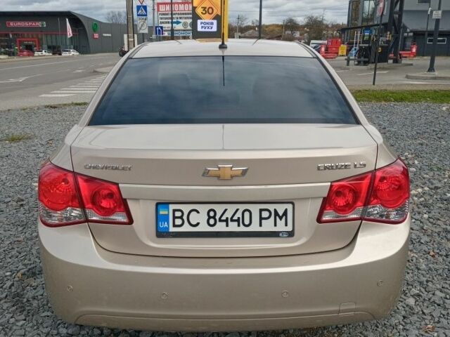 Бежевый Шевроле Круз, объемом двигателя 1.8 л и пробегом 133 тыс. км за 6800 $, фото 5 на Automoto.ua