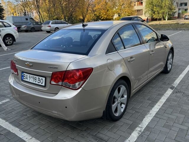 Бежевий Шевроле Круз, об'ємом двигуна 1.8 л та пробігом 286 тис. км за 7100 $, фото 3 на Automoto.ua