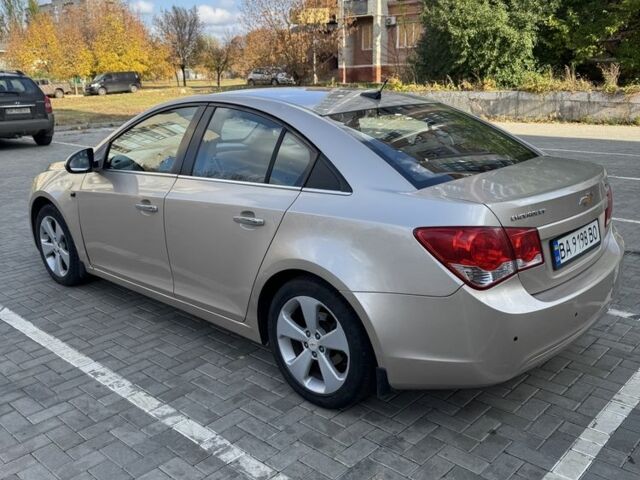 Бежевий Шевроле Круз, об'ємом двигуна 1.8 л та пробігом 286 тис. км за 7100 $, фото 2 на Automoto.ua