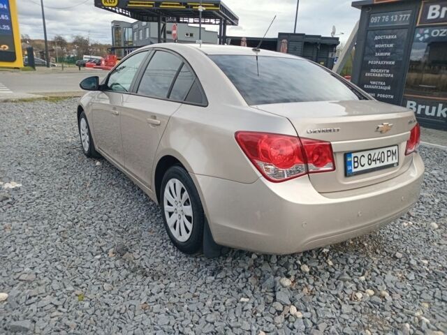 Бежевый Шевроле Круз, объемом двигателя 1.8 л и пробегом 133 тыс. км за 6800 $, фото 4 на Automoto.ua